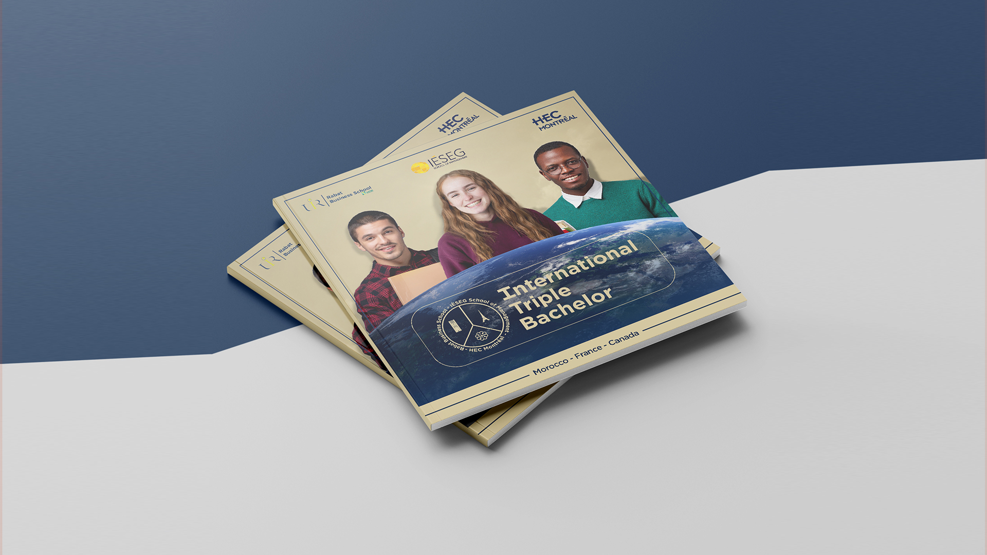 Brochure International triple bachelor